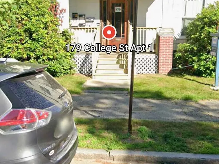 179 College St #3 — Photo 2
