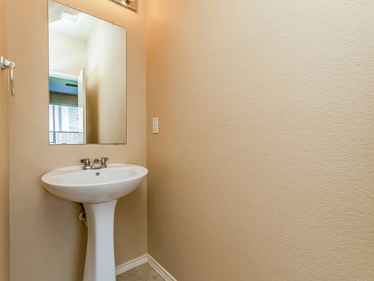 8500 Shallow Creek Dr — Photo 16