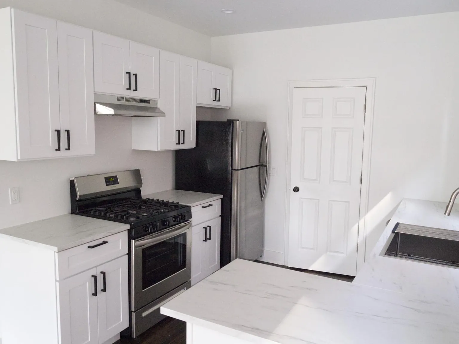 2242 W Euclid St — Photo 4