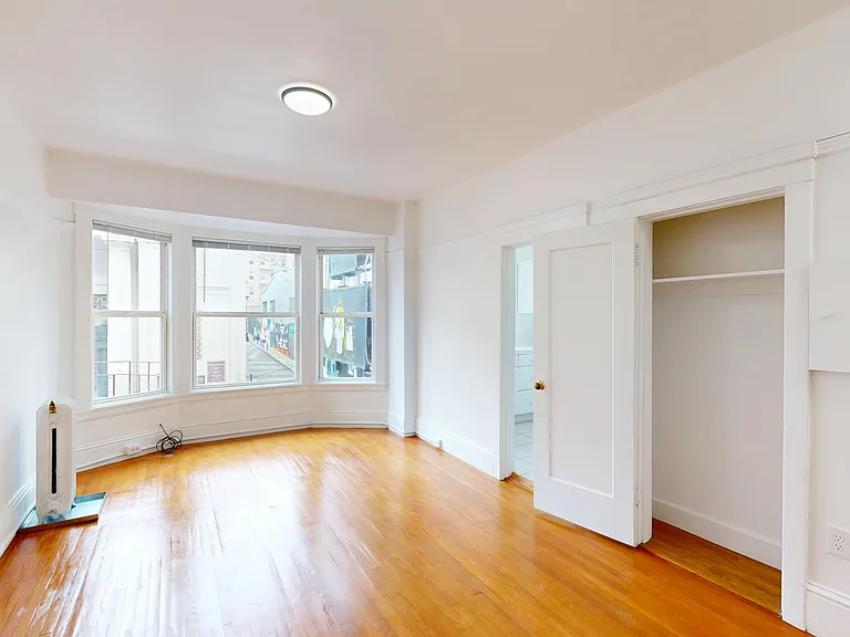 449 O'Farrell Street — Photo 1