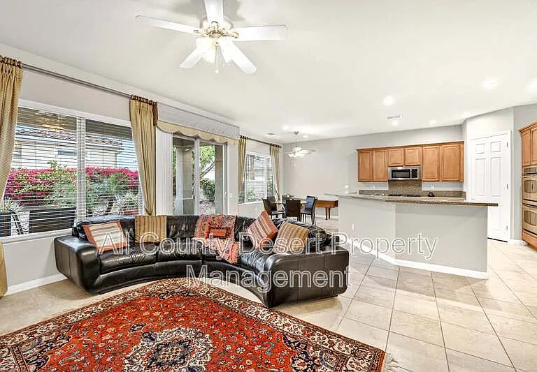 81566 Avenida Sombra — Photo 2
