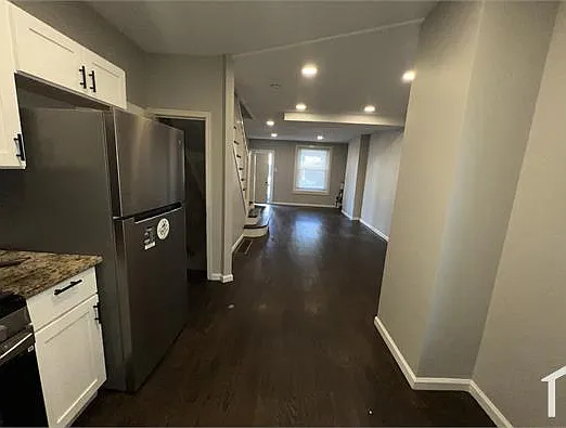 1446 N Edgewood St — Photo 24