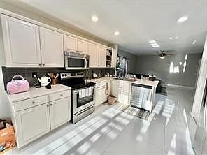 2nd image of 4972 SW 35th Terrace