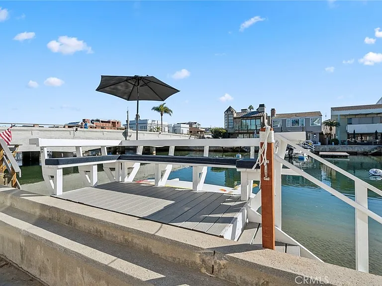 125 Grand Canal — Photo 3