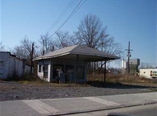 1041 Parkman Rd NW, Warren, OH