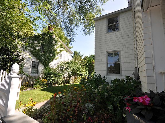 4th image of 11 Concord St
