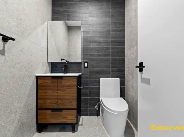 630 Grand Street image 15 of 15