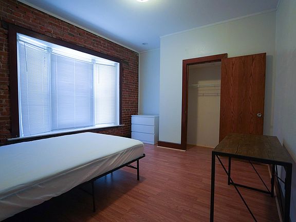5th image of 5943 Kingsbury Ave APT 1E