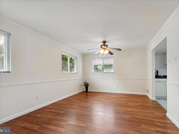 5th image of 4305 Ferrara Dr