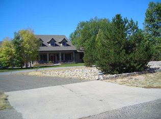 1387 S Winterhaven Dr, Pueblo West, CO 81007