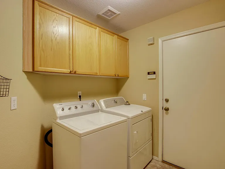 516 W Anderson Ave — Photo 12