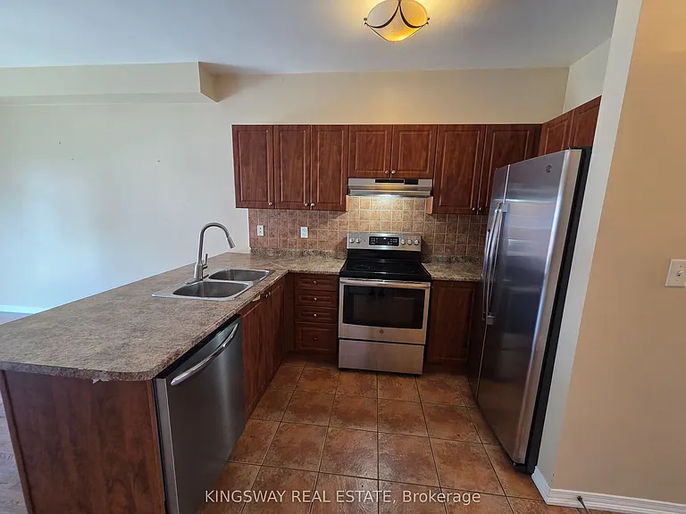28 Tidemore Hts — Photo 6