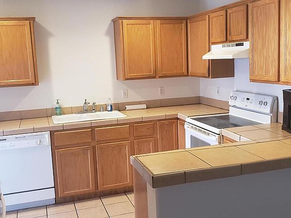 2nd image of 3175 Arapaho Dr Unit 102