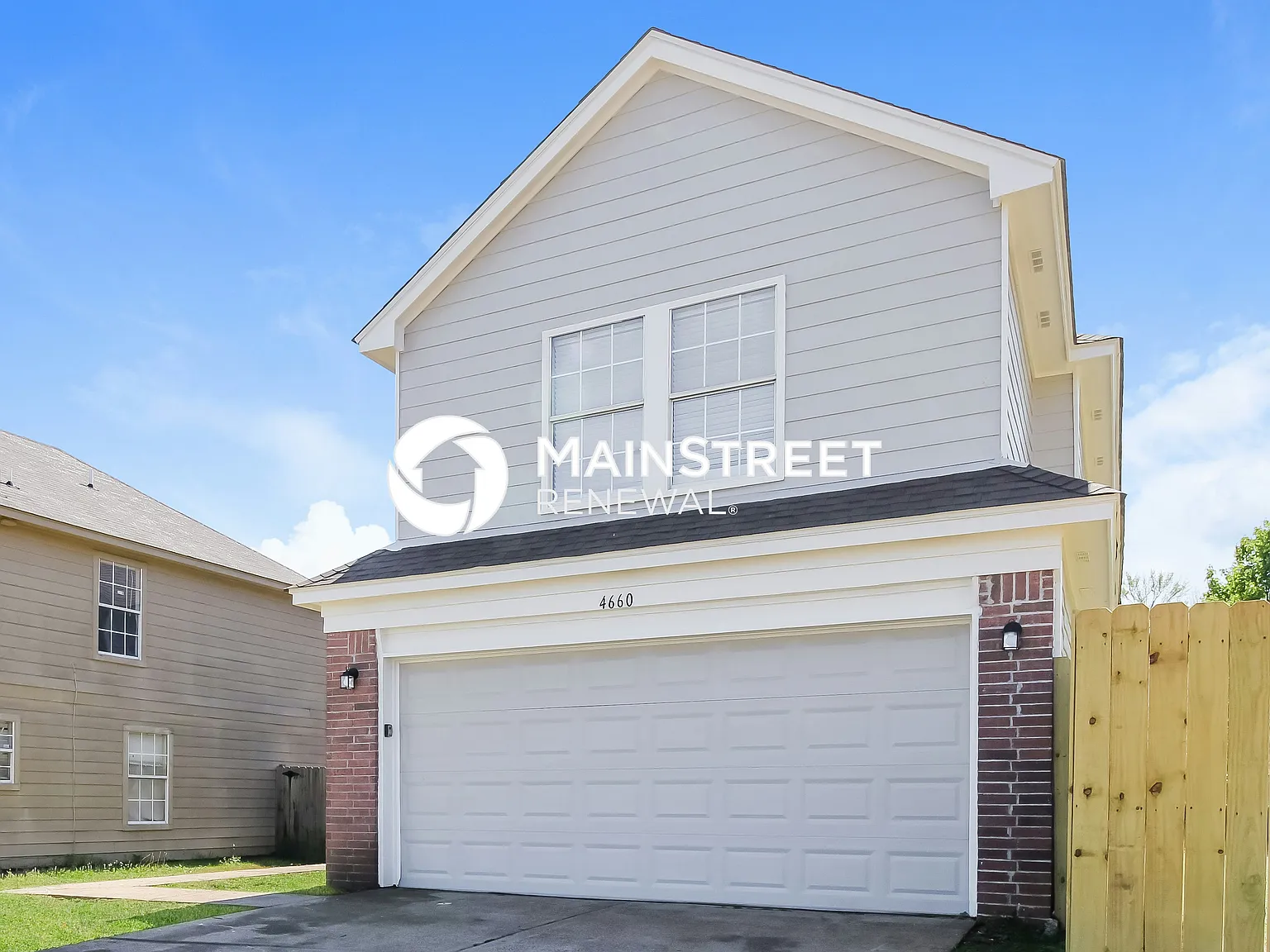 4660 Royal View Dr — Photo 2