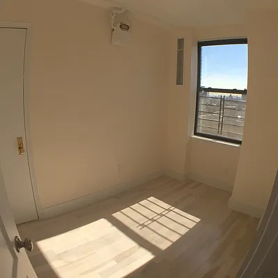 Rented by Newcastle Realty Services | media 13