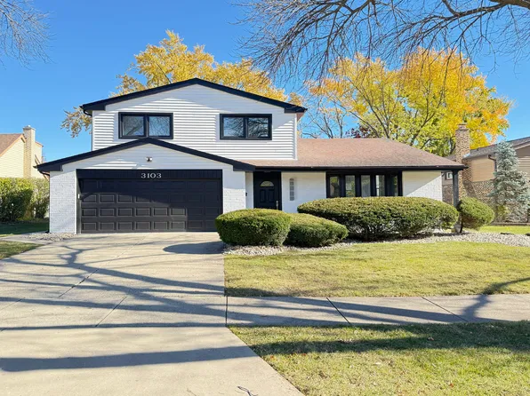 3103 N Wilshire Ln, Arlington Heights, IL 60004