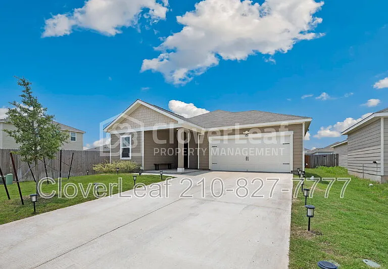 368 Wren Ln — Photo 2