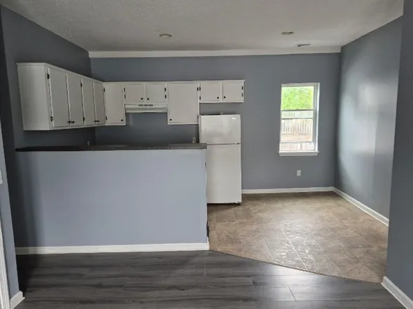 (undisclosed Address), Taunton, MA 02780