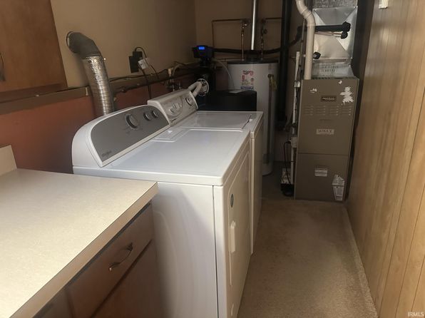 62233 Orange Rd, South Bend, IN 46614
