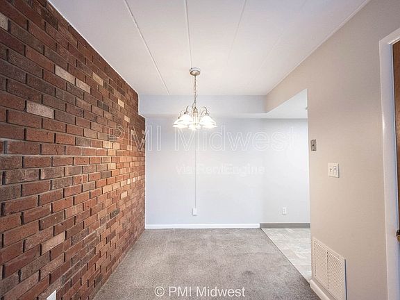 2nd image of 324 Progress Rd #B6