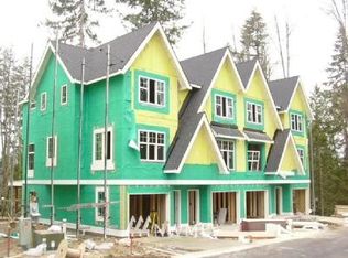 22582 NE Alder Crst, Redmond, WA