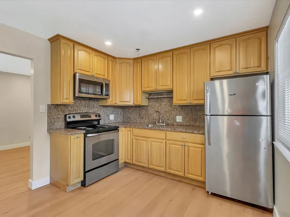 557 Troy Dr, 557 Troy Dr APT 2, San Jose, CA 95117
