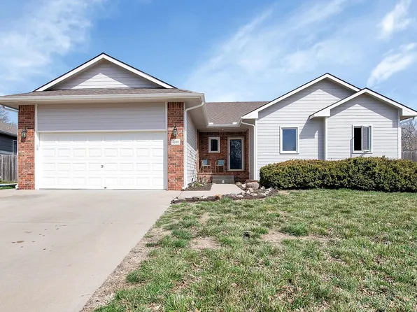 4260 N Rushwood Ct, Wichita, KS 67226