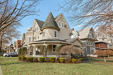 700 East 17th Street, #TWNH