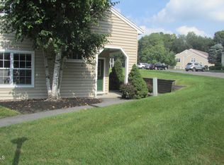 1721 Hampton Place Blvd, Troy, NY 12180