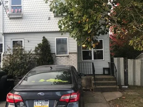 15 Lorraine Loop, Staten Island, NY 10309