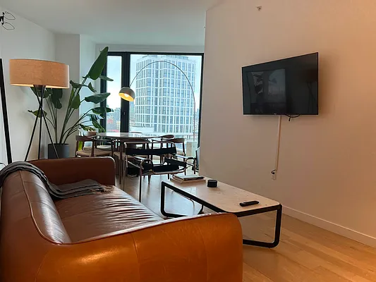 Rented by EXR | media 19