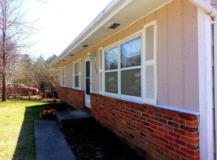 8609 W Trails West Dr, Columbia, MO 65202
