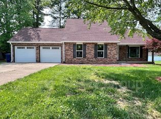 195 Deming Ln, Terre Haute, IN 47803