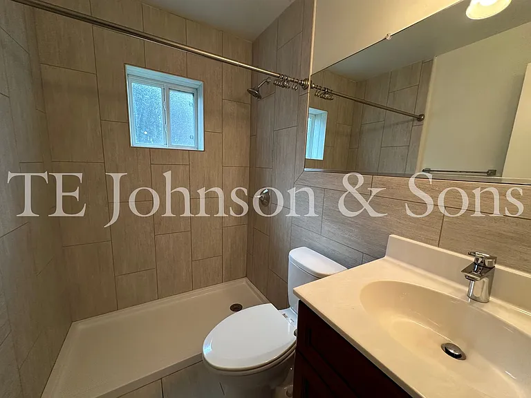 501 Hawthorne Rd #11 — Photo 8
