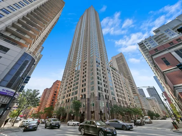 33 W Ontario St APT 23B, Chicago, IL 60654