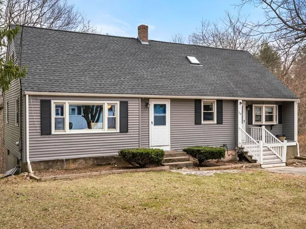 110 Oak St, Foxboro, MA 02035