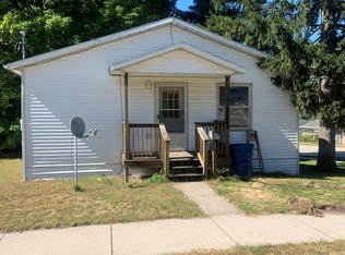 503 S Courtland St, Hart, MI 49420