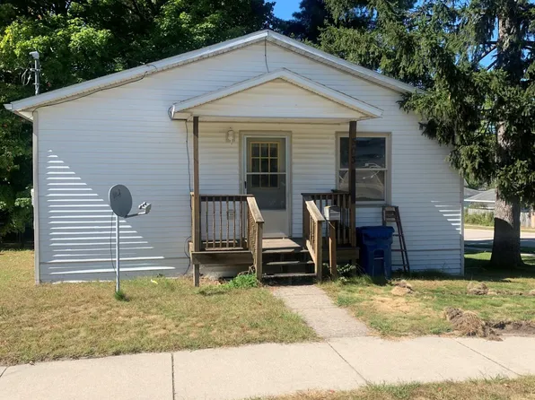 503 S Courtland St, Hart, MI 49420
