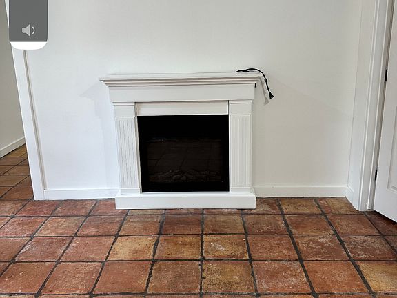 3rd image of 745 Heights Blvd Unit B