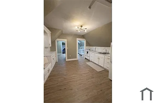 16 Foster Ave #2 Photo 1