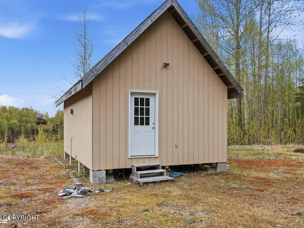 27048 W Parks Hwy, Willow, AK 99688