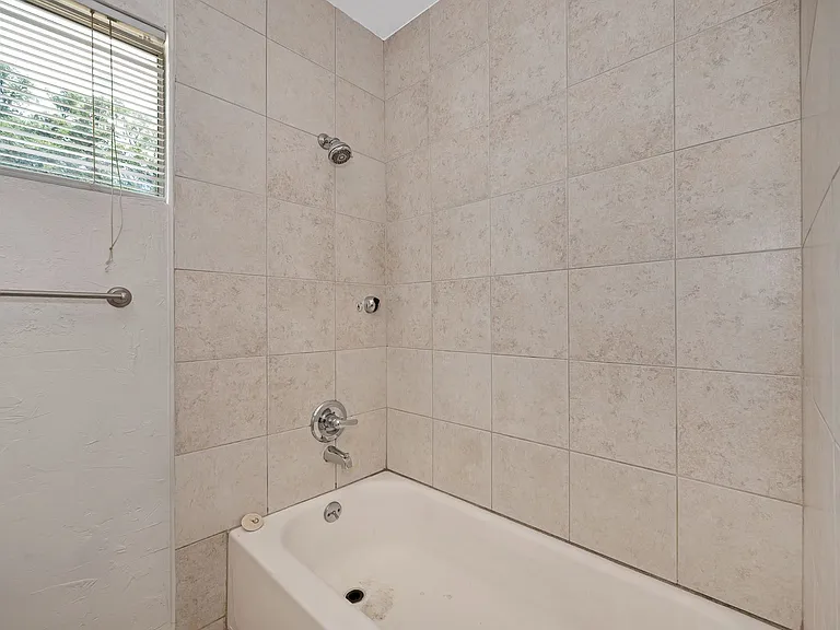 3210 Manzanita Ln — Photo 21