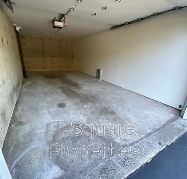 325 5th Ave S #1 — Photo 3