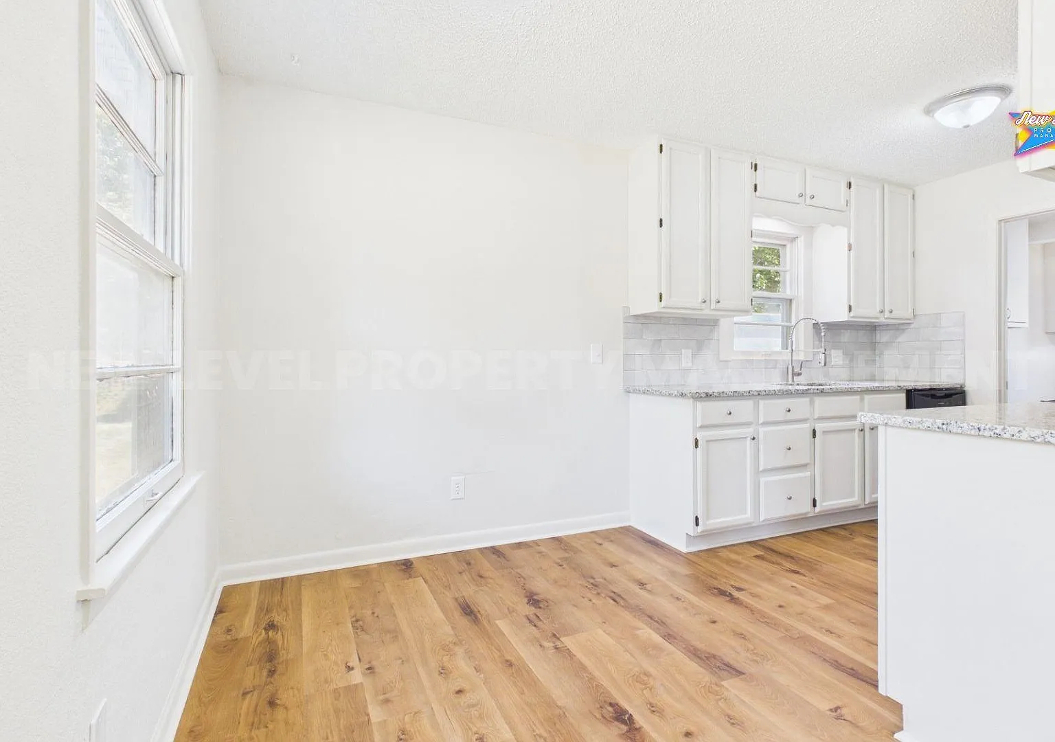 3348 S Saint Paul Ave — Photo 4