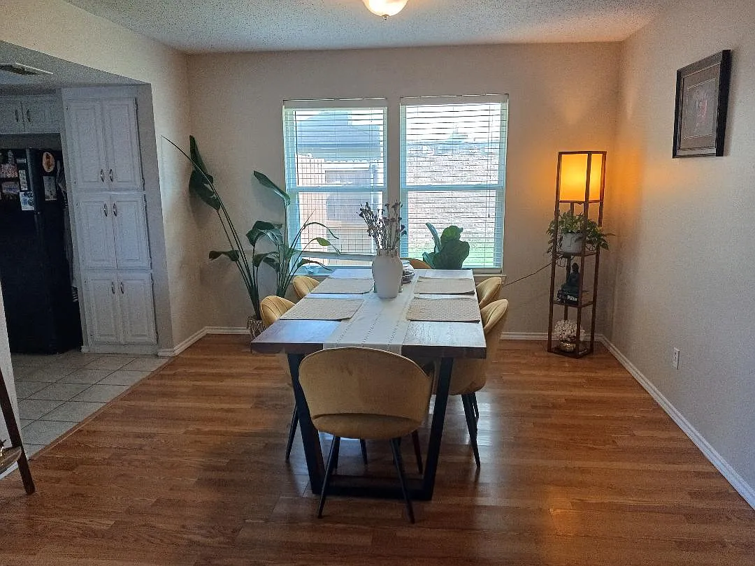 4 bed, 1538 sqft, $2,675 — Photo 3