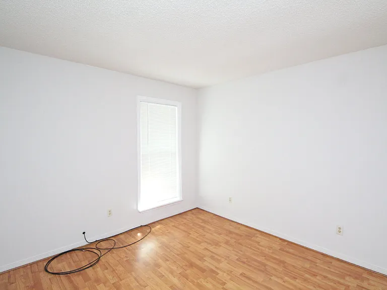 50 Fulton Ave #D16 — Photo 14