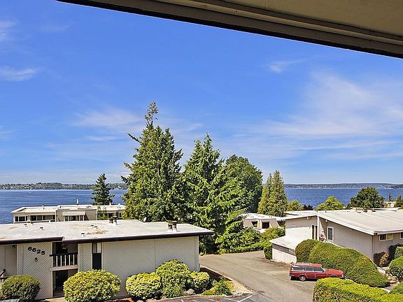 Stroll via condo parking lot directly to Lake WA Blvd.