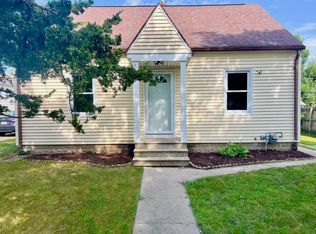 240 Boston Ave, Waterloo, IA 50703