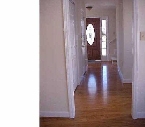 4th image of 13 Bridgton Pl