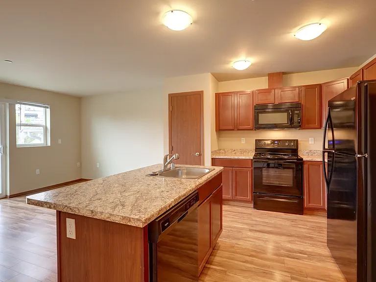 Ambaum Place I | Modern Apartment Homes w/ In-Unit Laundry! — Photo 32